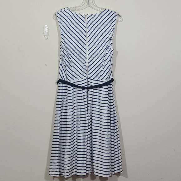 Karl Lagerfeld Paris Linen Blend Belted Dress - Picture 5 of 10